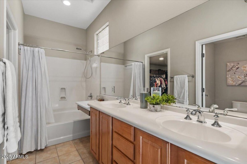 29-Primary bathroom