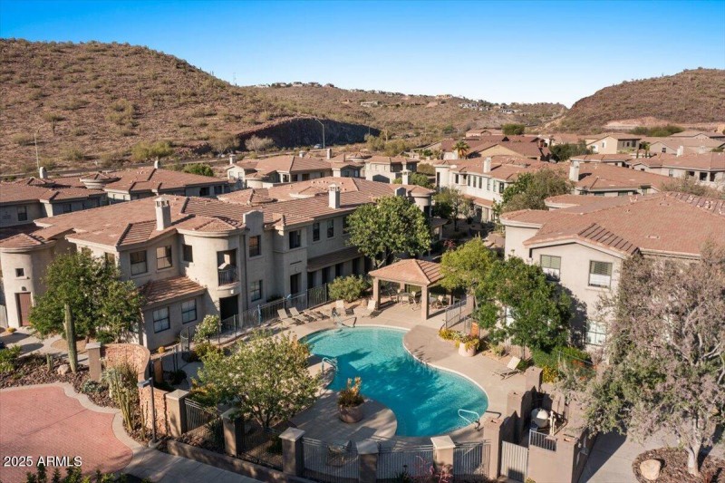 47-Aerial community pool