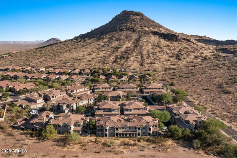 48-Aerial back of complex