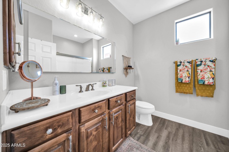 9551 E Redfield Rd-21