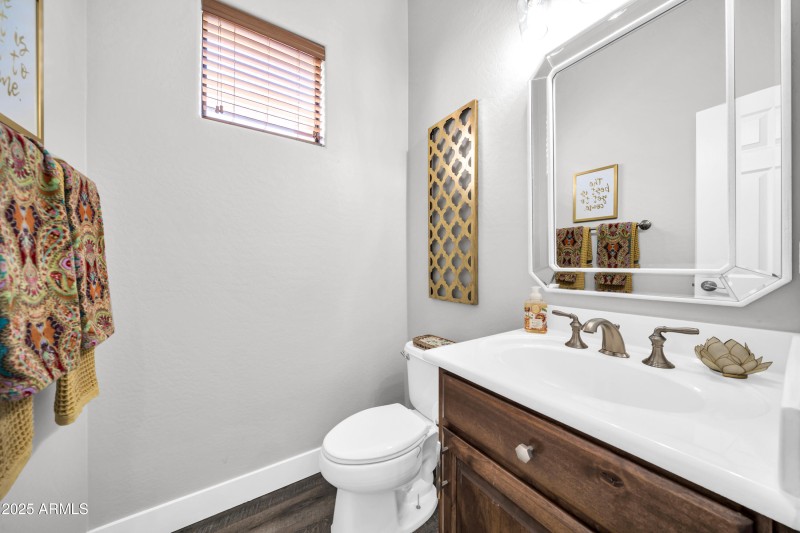 9551 E Redfield Rd-33