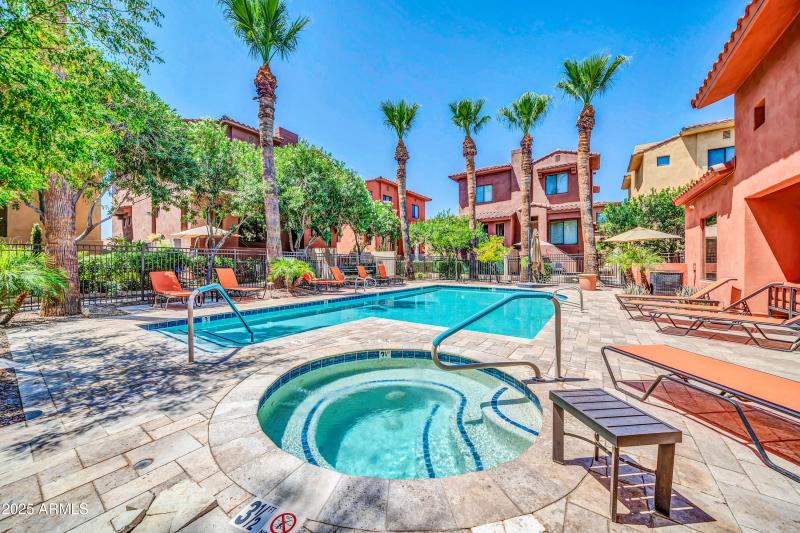 9551 E Redfield Rd-42