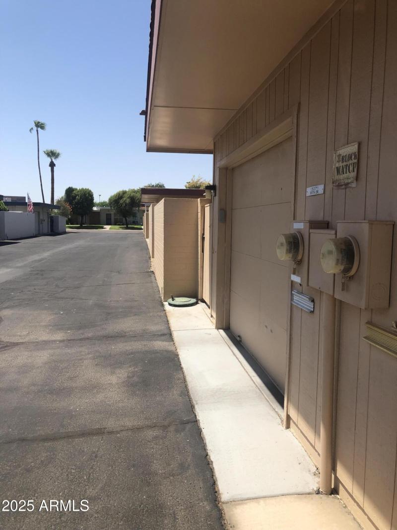 Single Car Garage access
