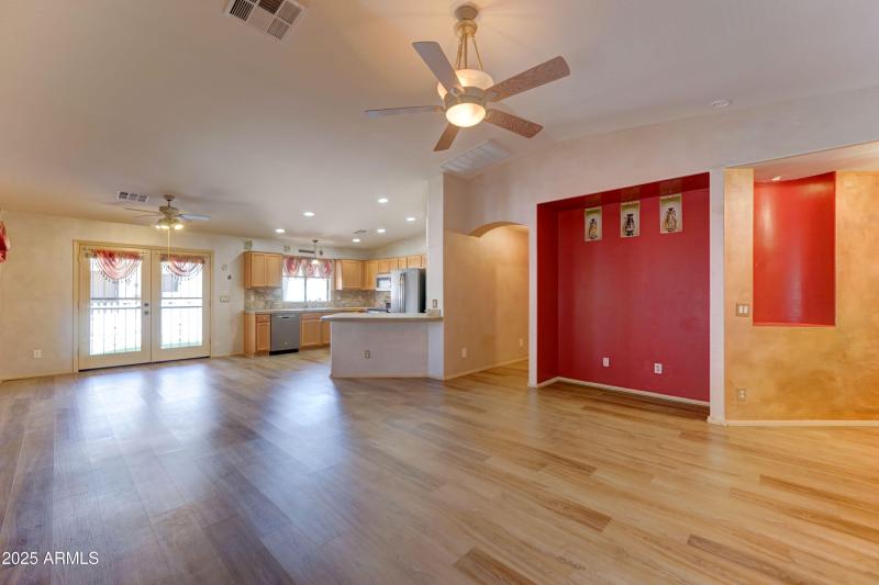 2101 S Meridian #255-11