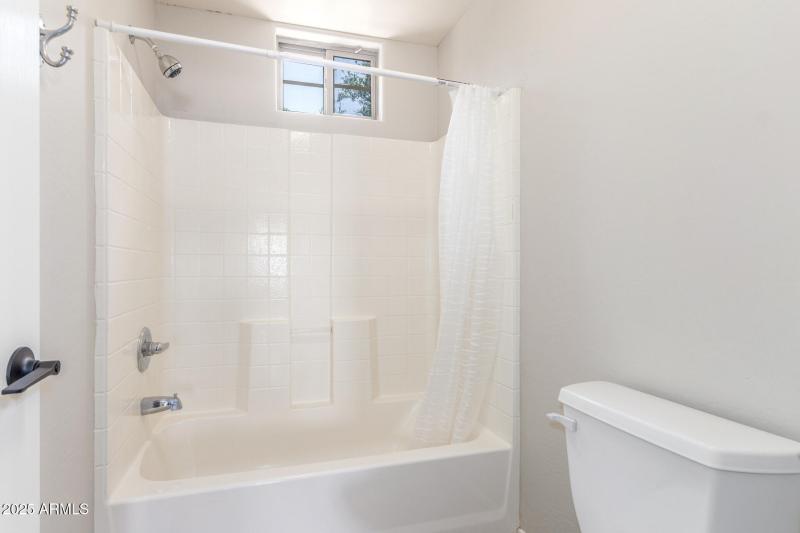 Jack & Jill Bath