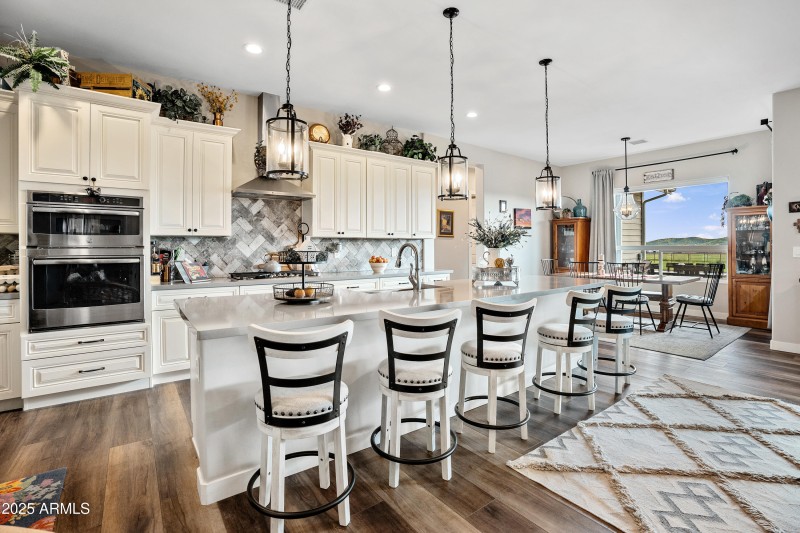 06-Kitchen