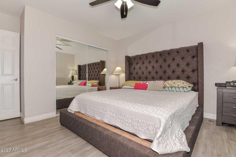 Master Bedroom2