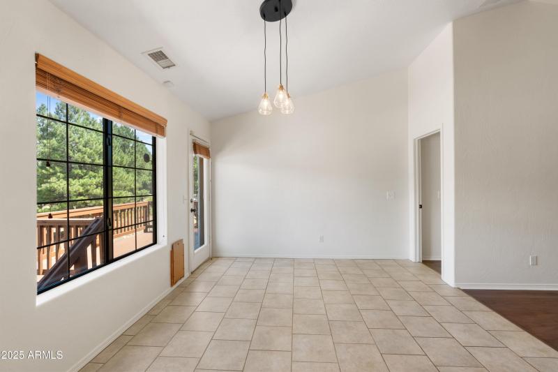 14-Dining Area