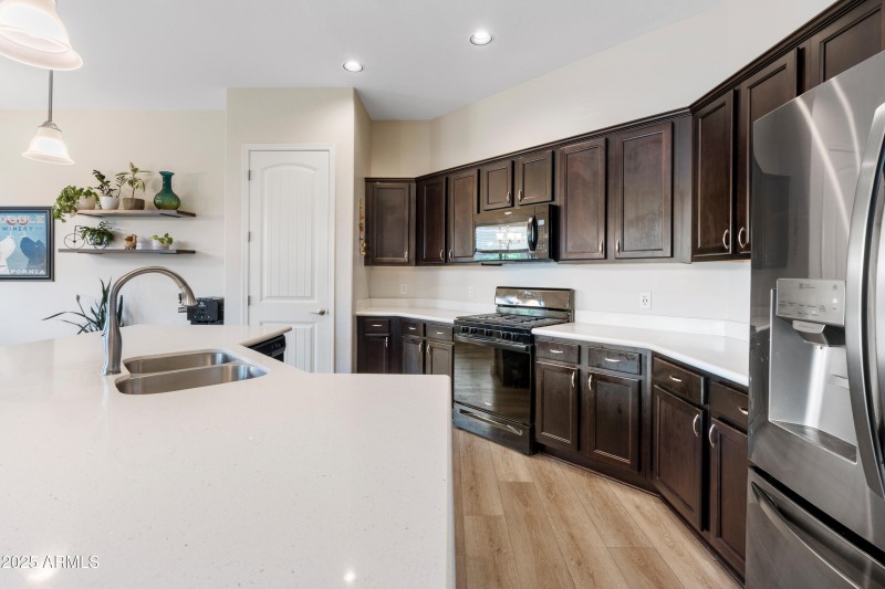 12-Kitchen