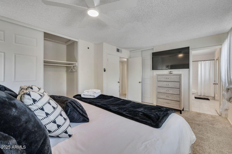 Primary Suite with Ensuite Bath