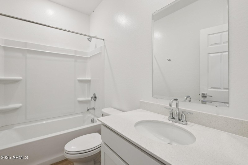 12-web-or-mls-W Old Timer Rd-S1008-012