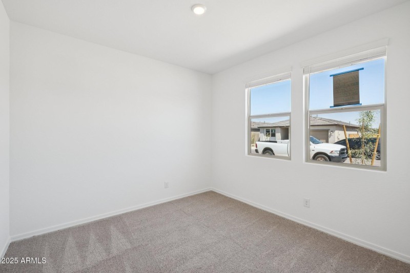 15-web-or-mls-W Old Timer Rd-S1008-015