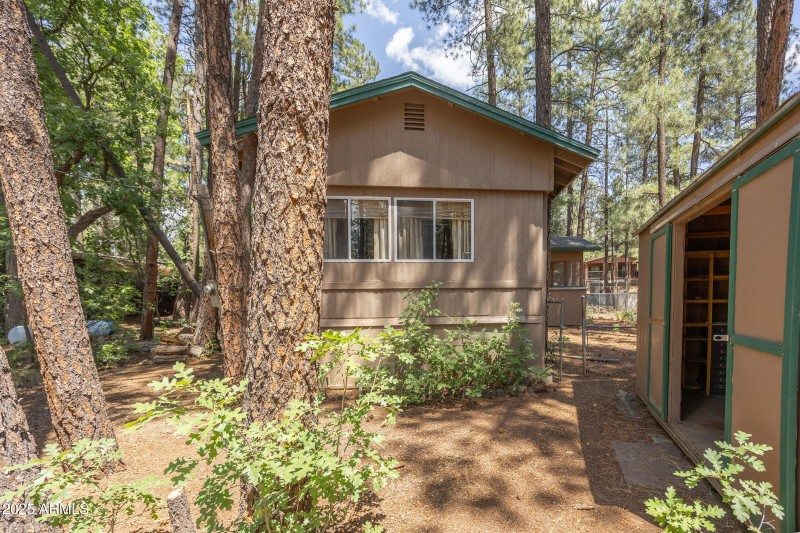 17130 Redwood 031