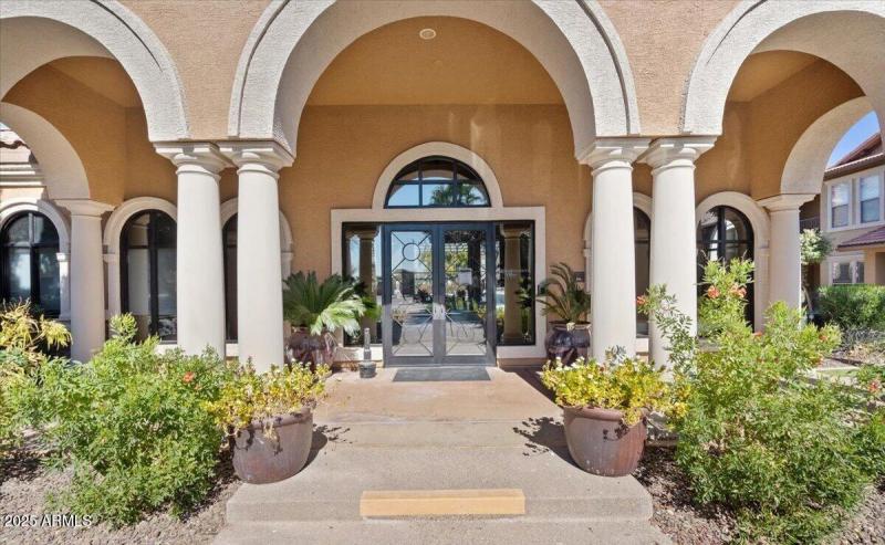 Clubhouse 2
