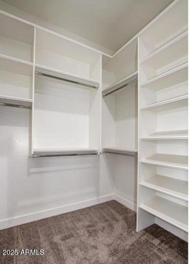 20 MasterClosetThomas