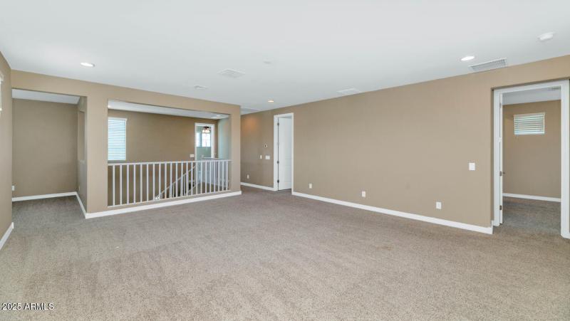 10718 E Lumiere Ave-large-027-011-10718