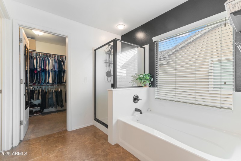 23_41172 w cahill dr-23