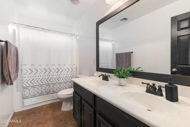 31_41172 w cahill dr-31