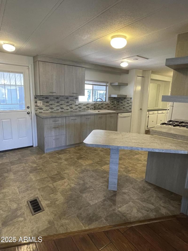 uuid=2816FC5D-92F1-4AD5-B103-CA9AD427FB3