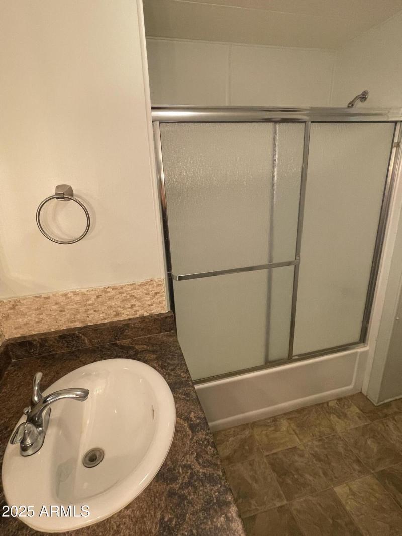 uuid=98576D01-7DA7-40C4-B07C-A59C18AF968