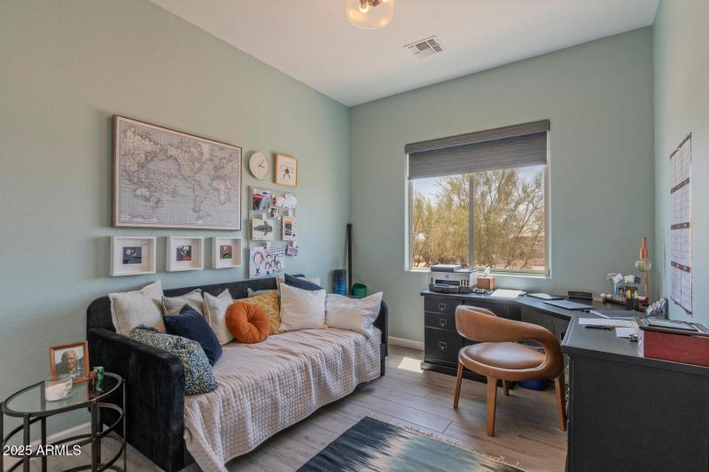 29708 North 168th Street-large-013-017-g