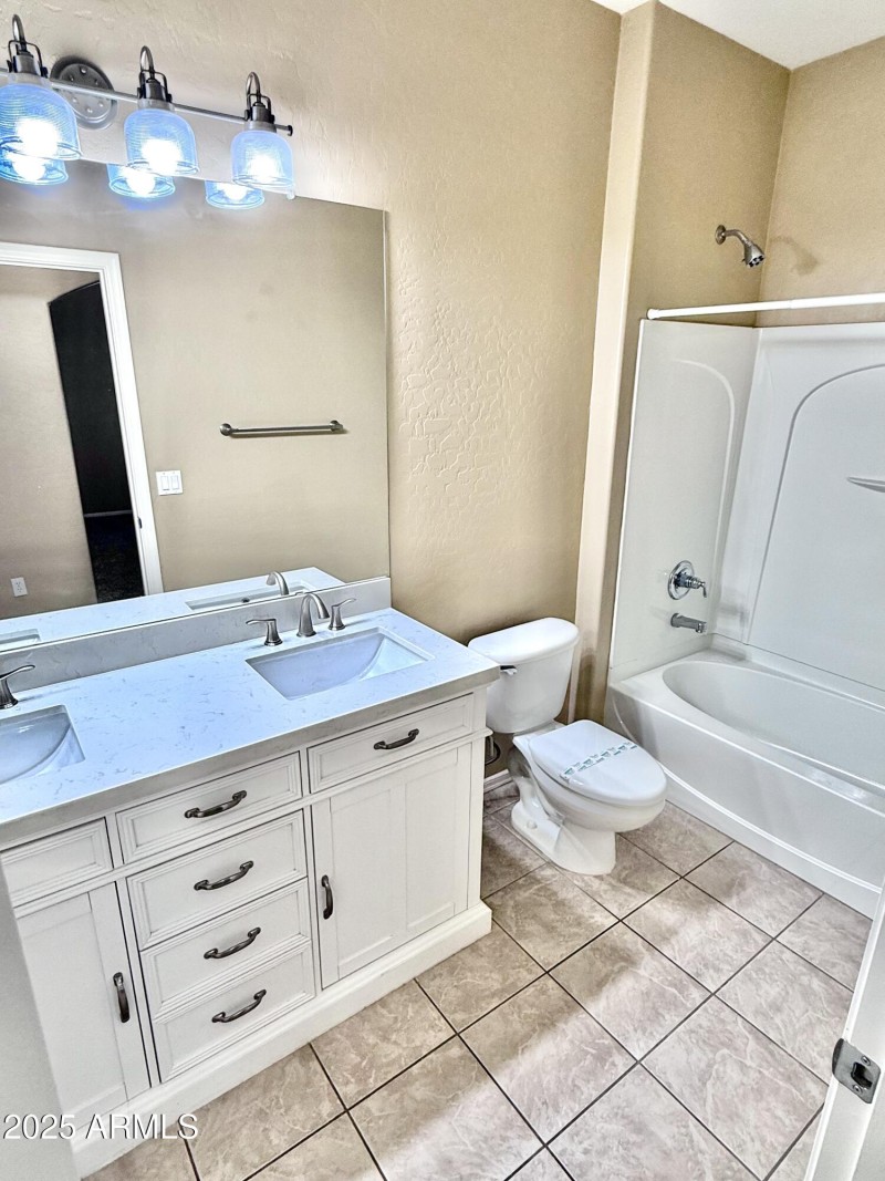 Guest Bath w/Double Sinks
