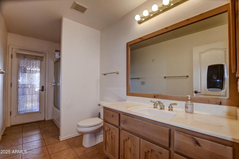 Guest Bathroom 2
