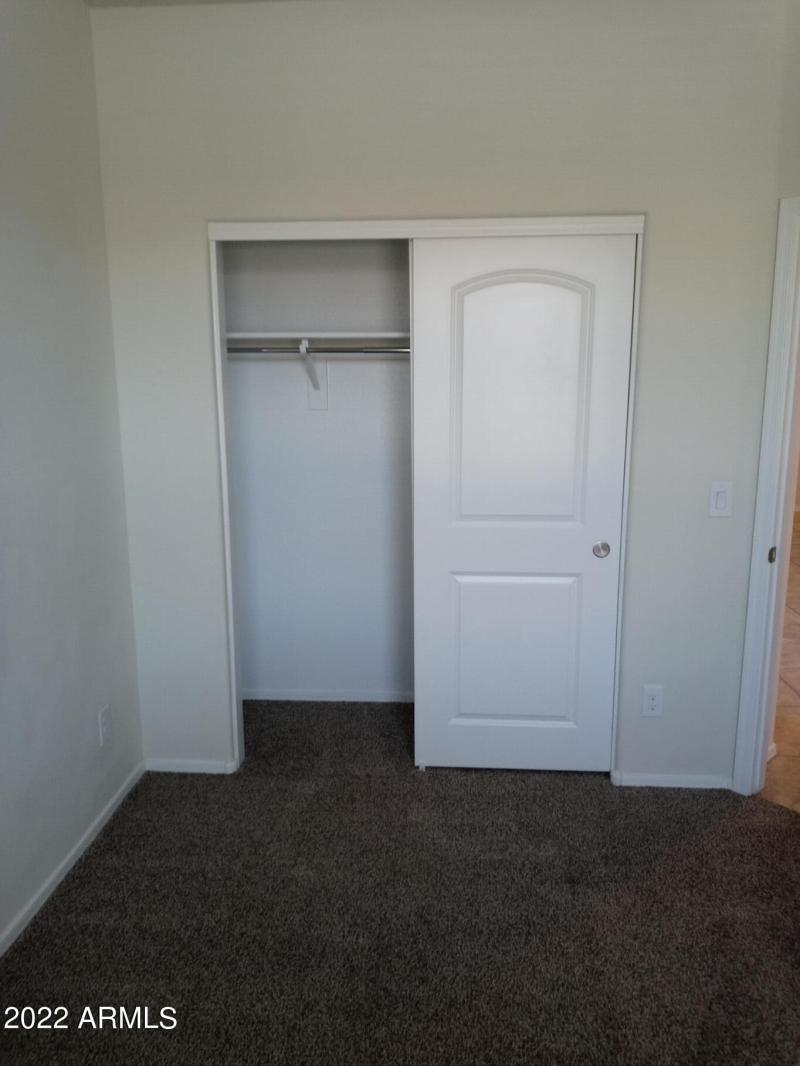 31009 W COLUMBUS AVE9