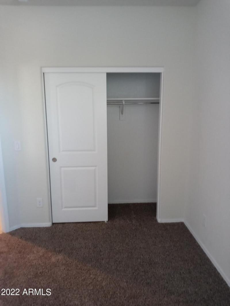 31009 W COLUMBUS AVE19