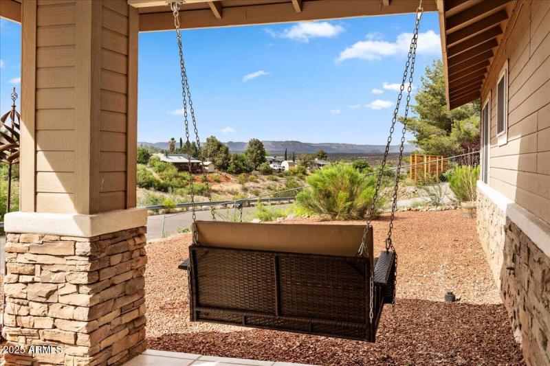 03-Front Covered Porch View