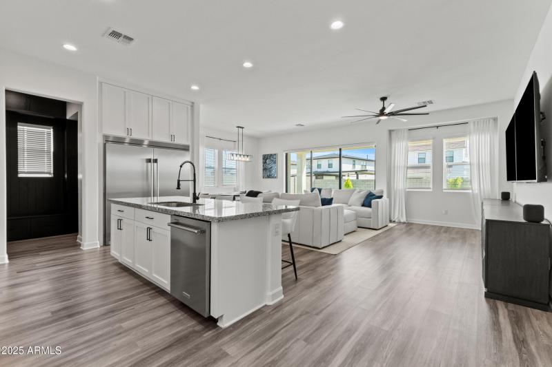 35173 n covelite way-22