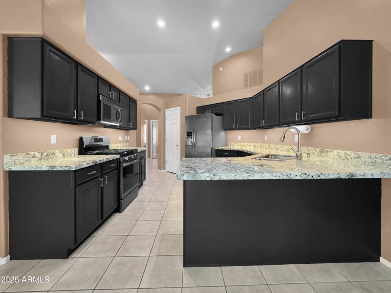 Kitchen Breakfast Bar