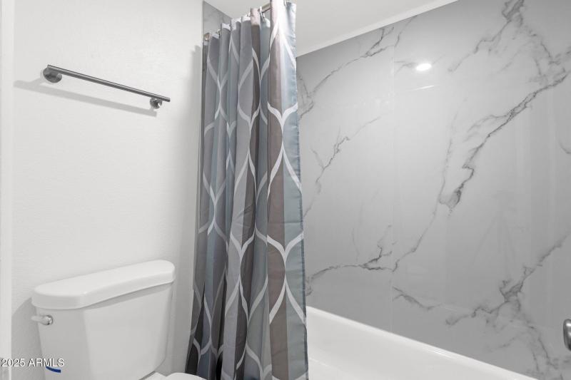 27-web-or-mls-1075-e-chandler-blvd-212