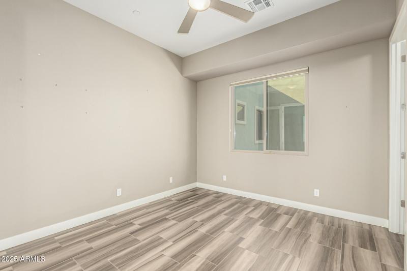 Pinnacle Pointe Unit 2037