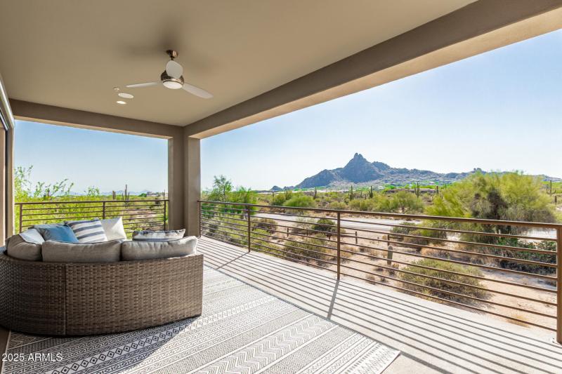 Pinnacle Pointe Unit 2037