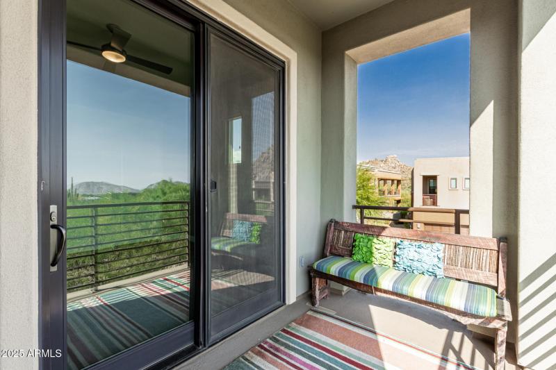 Pinnacle Pointe Unit 2037