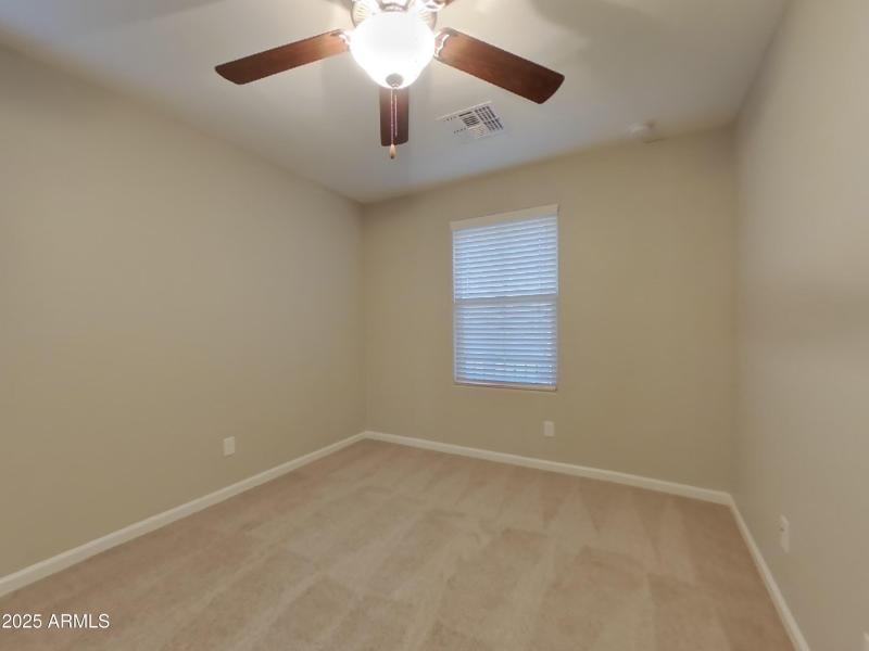 11_pc_b0TdBUNhi2_QRwq2BRi6P_layout_1