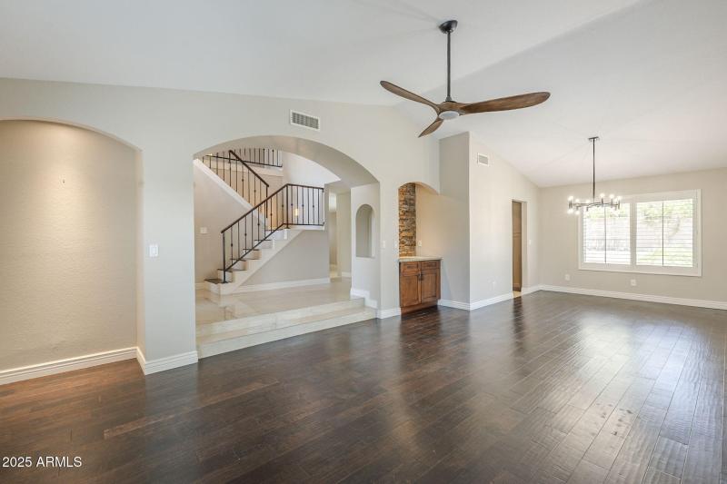 6-web-or-mls-Paradise-6