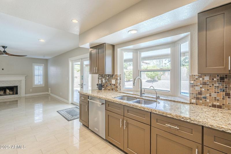 20-web-or-mls-Paradise-20