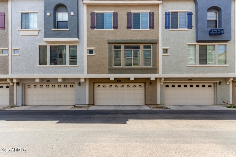 27 Alameda