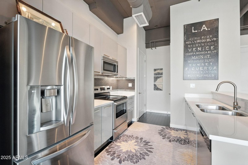 32-web-or-mls-Lexington-32