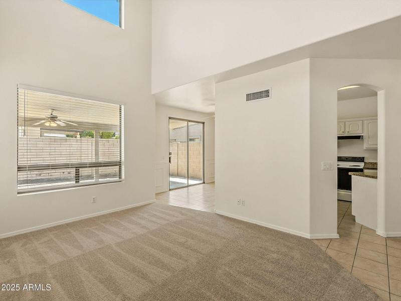 6-web-or-mls-Lazona-6