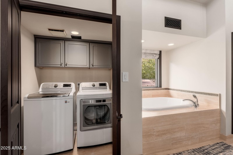 6527 E El Sendero Rd - 042