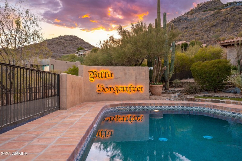 6527 E El Sendero Rd - 105