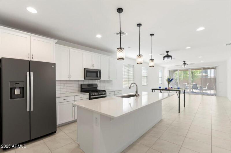 22521 E Twilight Dr football anyone