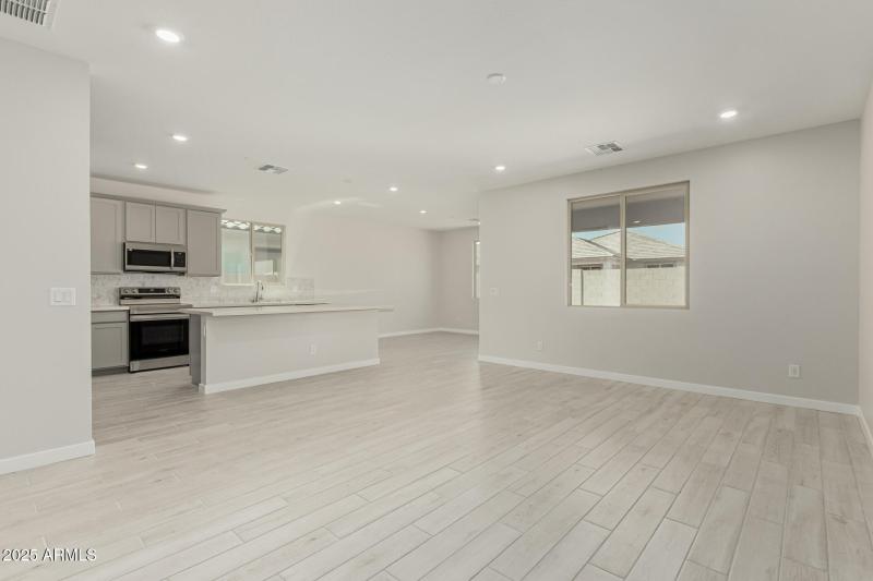 10 - Villa Hermosa 18368