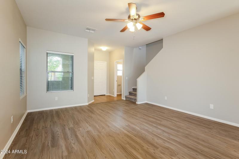 003-photo-living-room-7827815