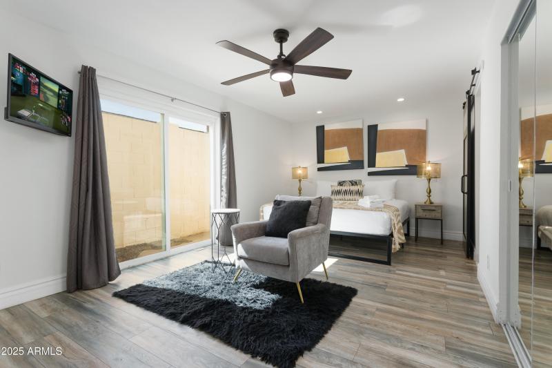 PropertyImageCo_8649EPlazaAve_WEB-18