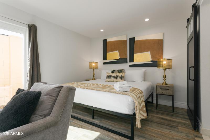 PropertyImageCo_8649EPlazaAve_WEB-20