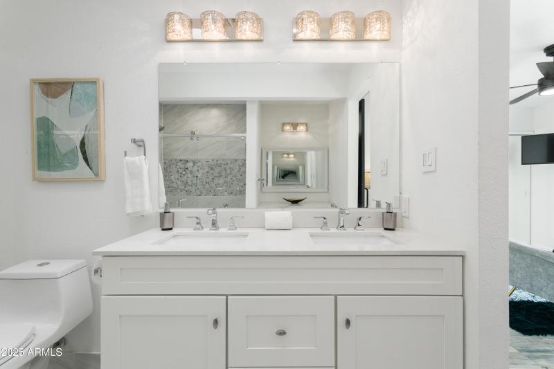 PropertyImageCo_8649EPlazaAve_WEB-24